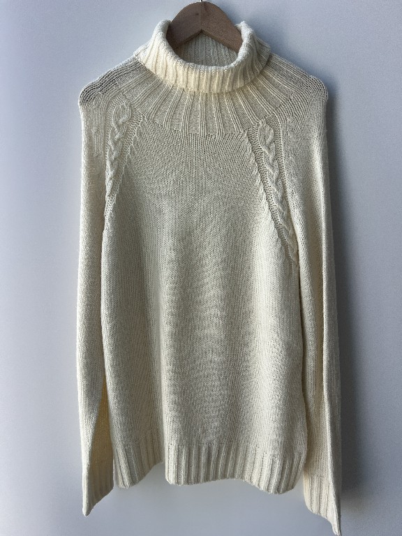 ¿Por qué un suéter de cuello alto sigue siendo una de las opciones más inteligentes para los guardarropas modernos?